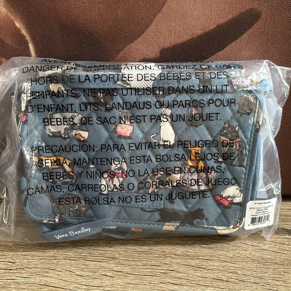VB RFID 3 in 1 Crossbody Cats Meow NWT - Picture 9 of 9